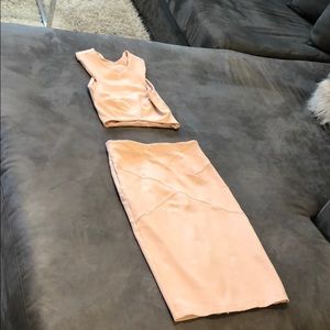 Nude crop top & matching pencil skirt.